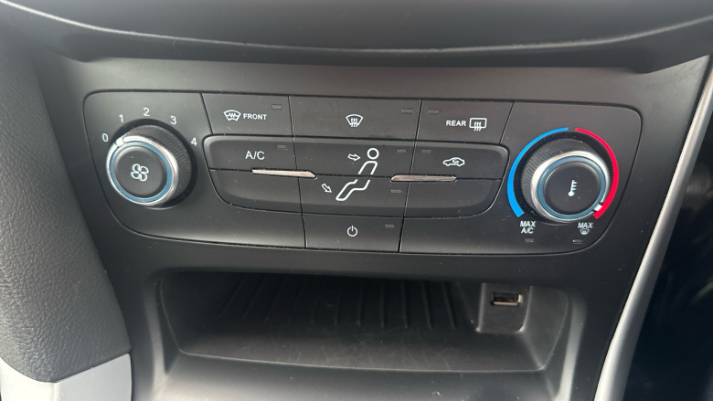 Ford Focus 1.0 EcoBoost 125 Zetec Edition 5dr Petrol Hatchback